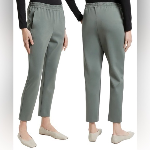 Theory Pants - Theory Women’s Tapered Pull-On Pant in Tech Knit - Spruce‎ (Size 0)